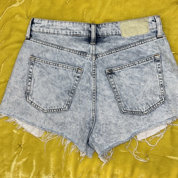 & Denim Short Cheeky Size 10 Curvy Fit Jean Shorts - Picture 7 of 14